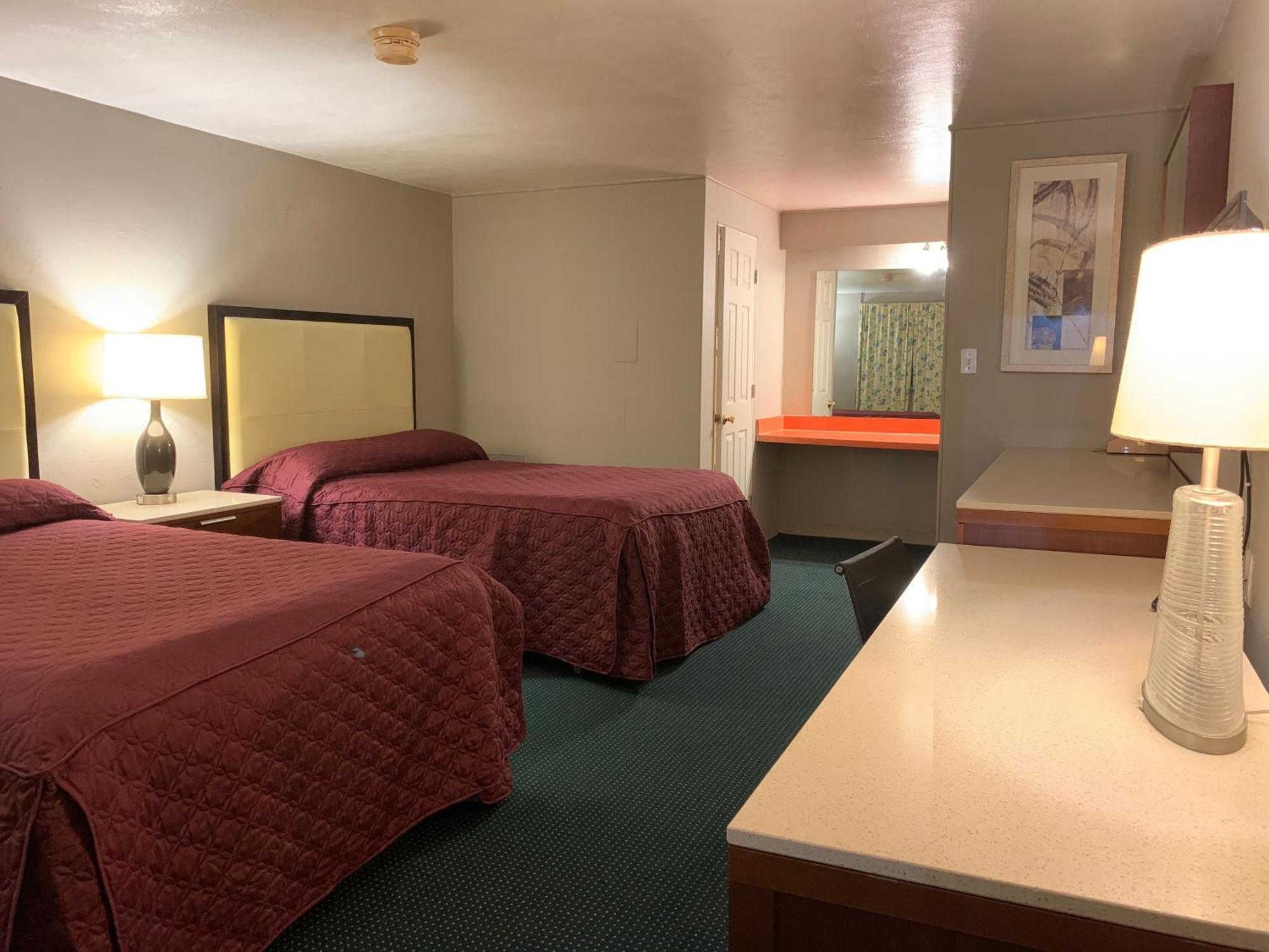 St. Mary'S Motel Saint Marys Экстерьер фото
